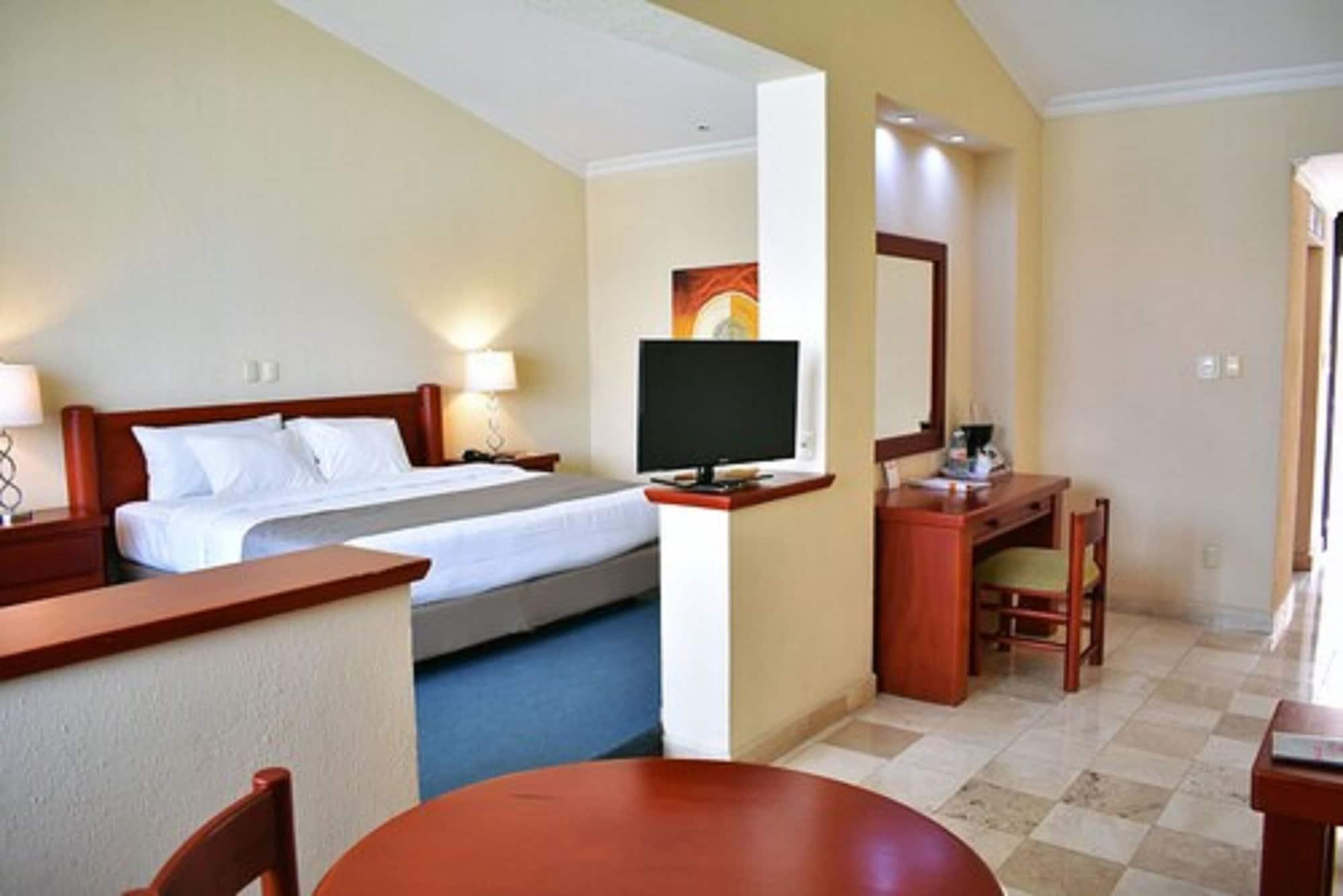 Hotel La Y 4*