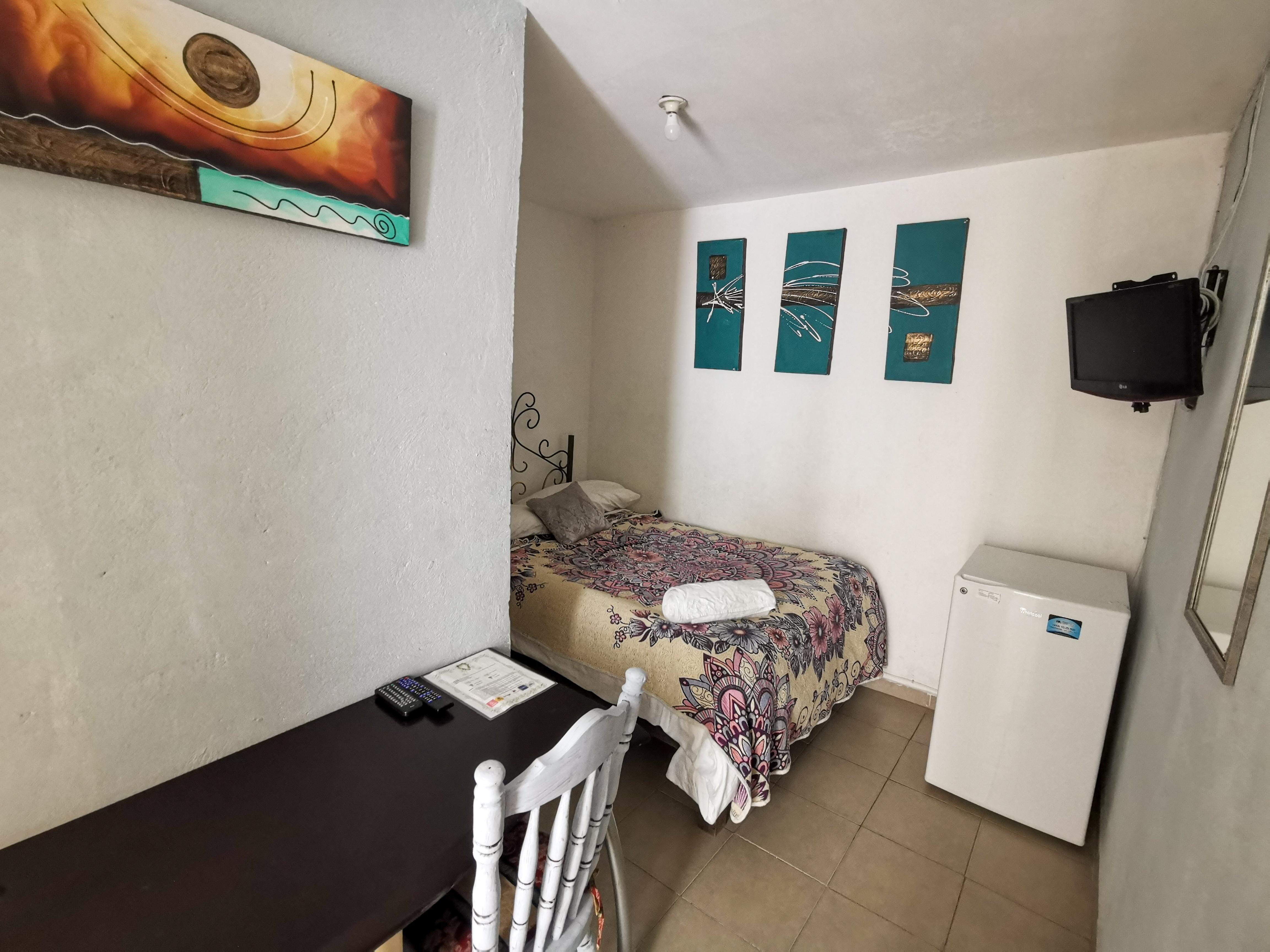 Ejecutivas Kenzi Apartamento *