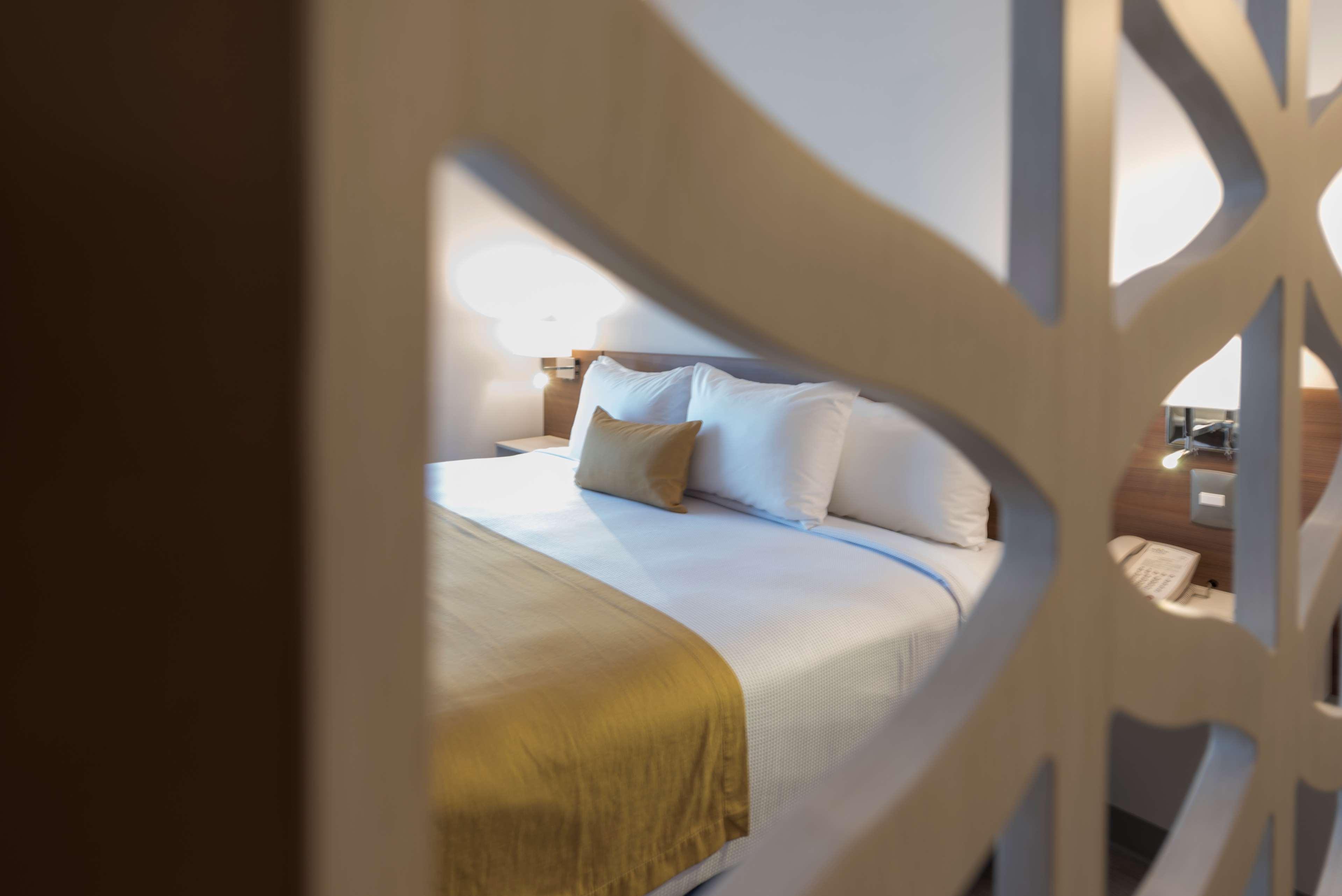 Microtel & By Wyndham 3*