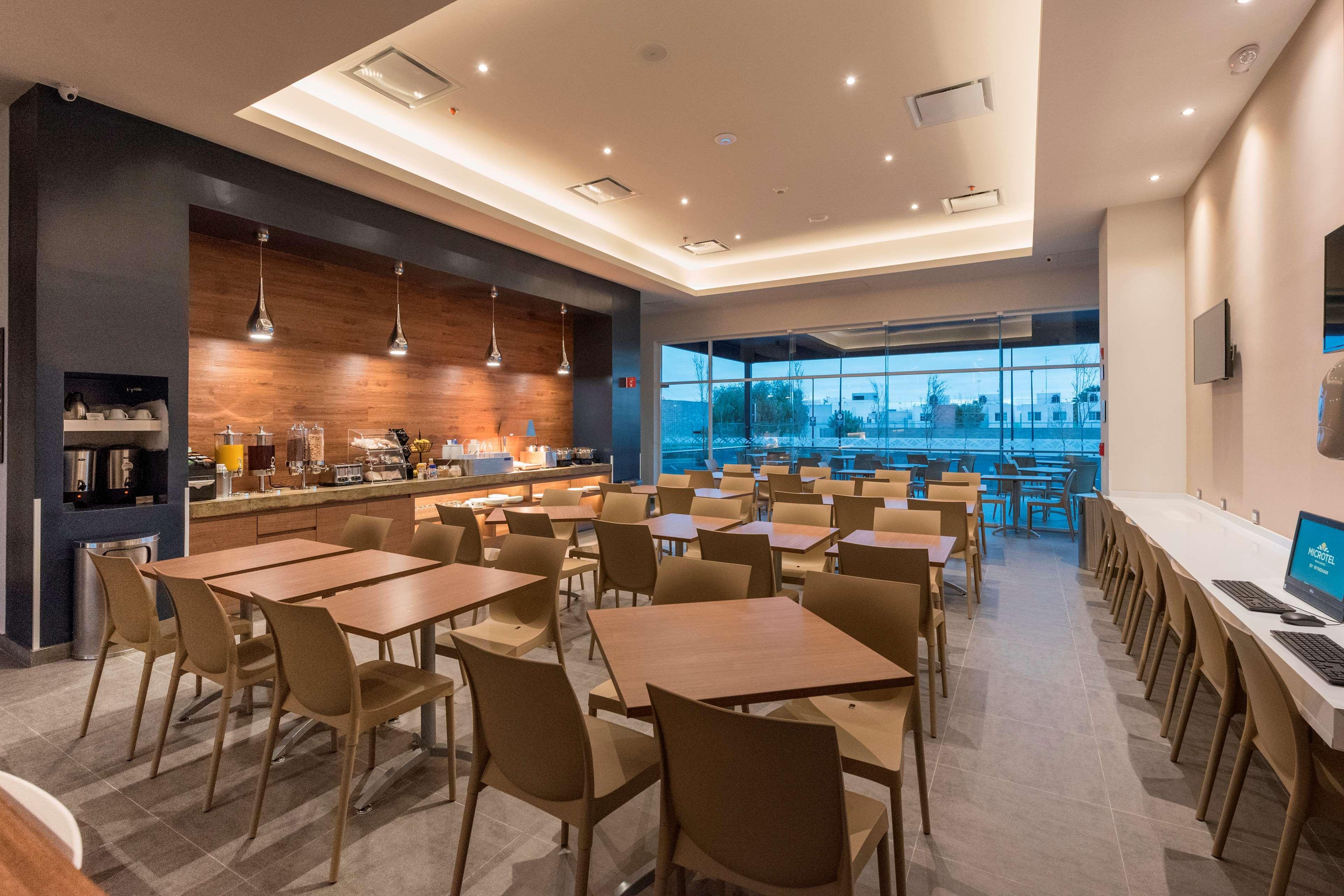 Microtel & By Wyndham 3*