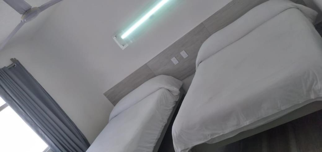 Hotel Insurgentes 2*