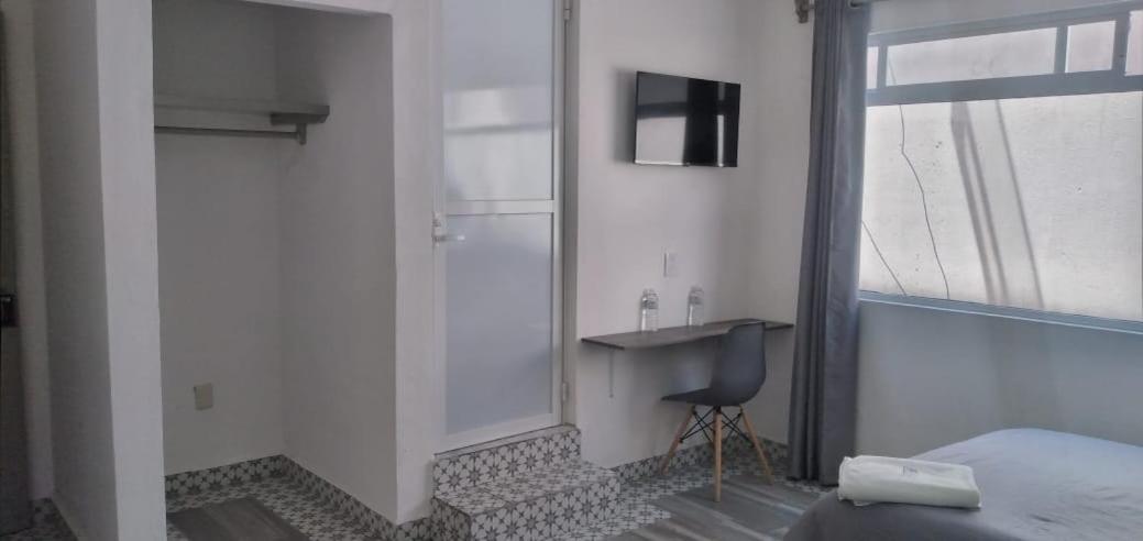 Insurgentes Hotel 2*