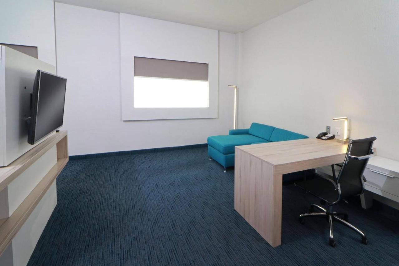 Express By Ihg 2*