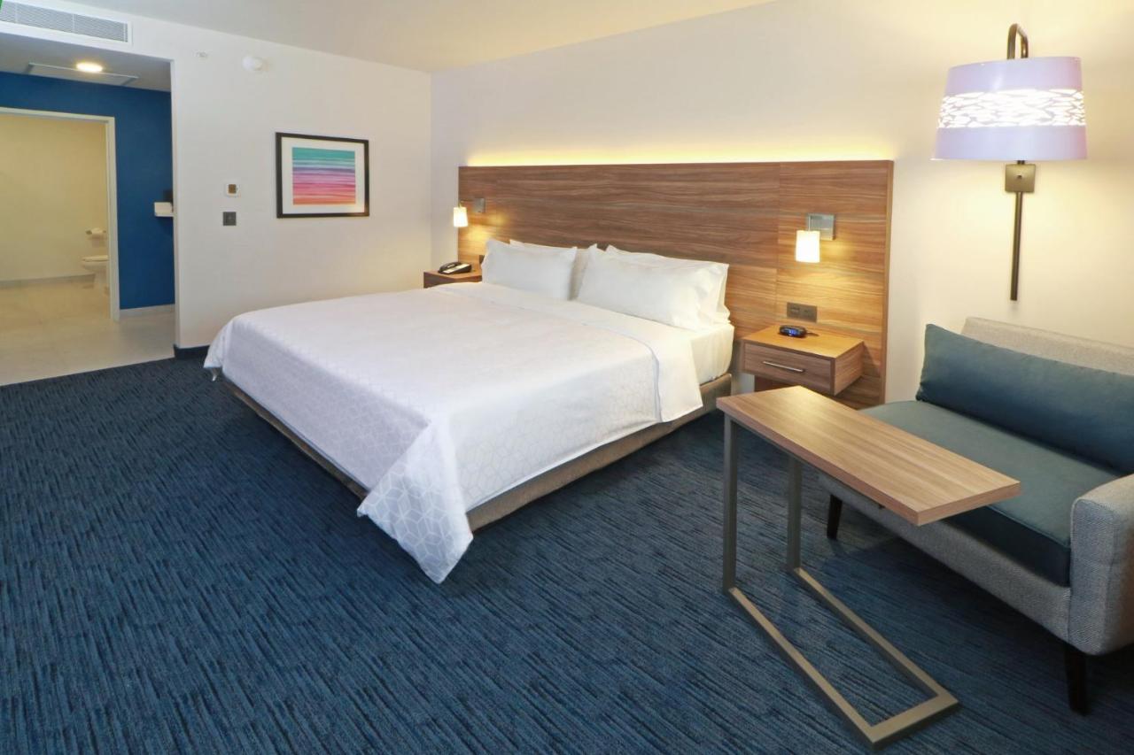 Express By Ihg 2*