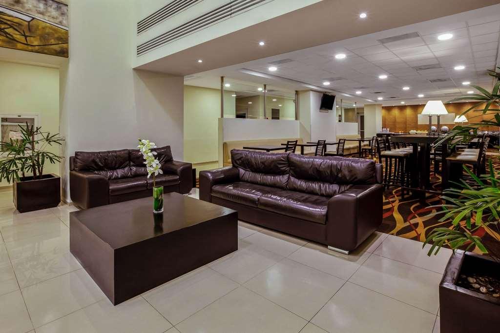 La Quinta by Wyndham San Luis Potosi Hotel 3*