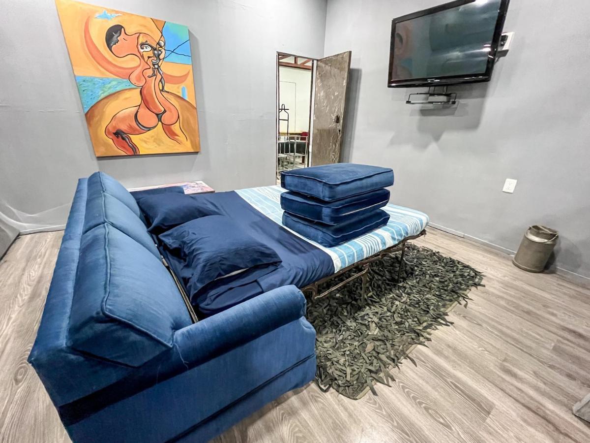 Lovely Loft 10 Min From Downtown - Free Parking Apartment