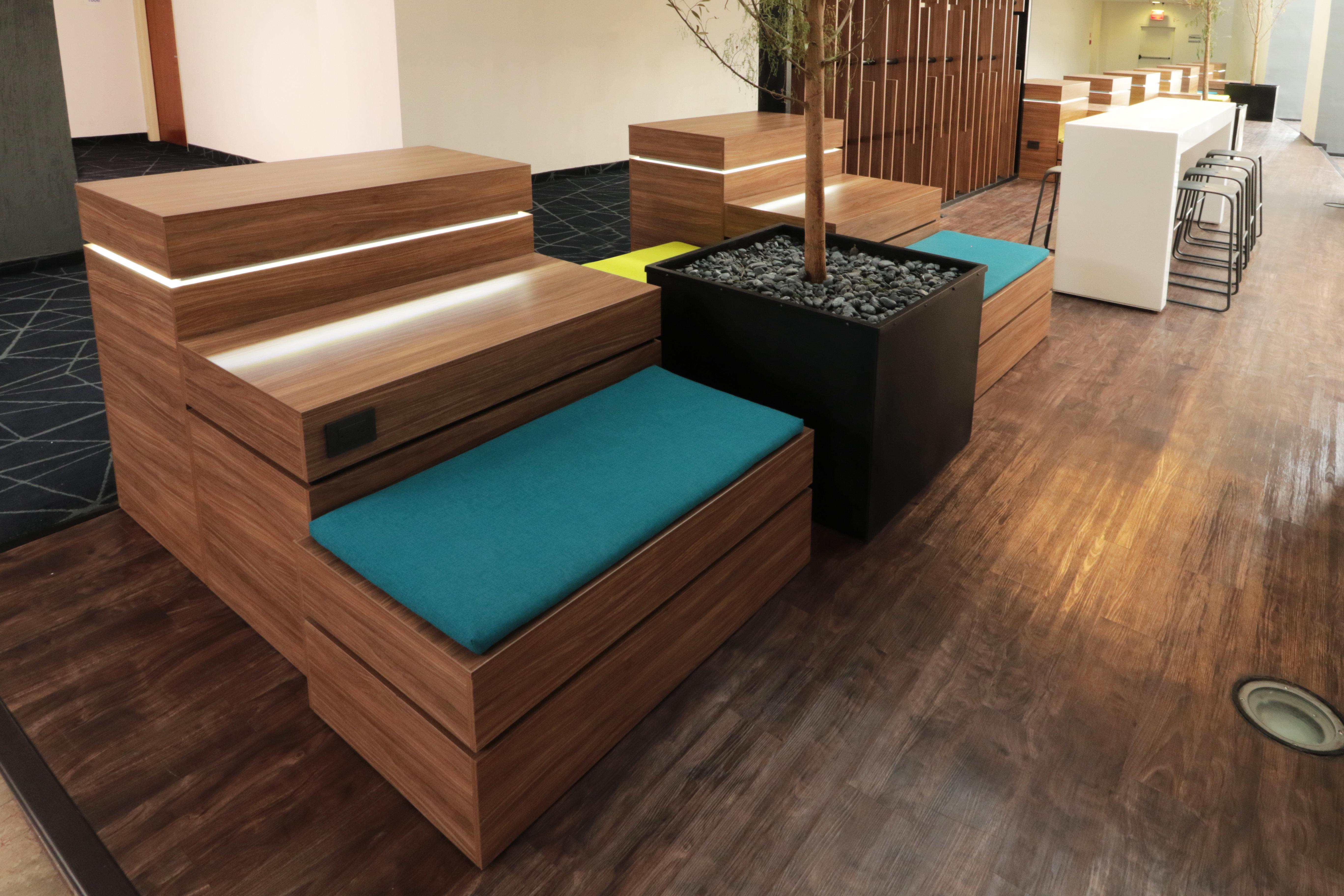 Express By Ihg 2*