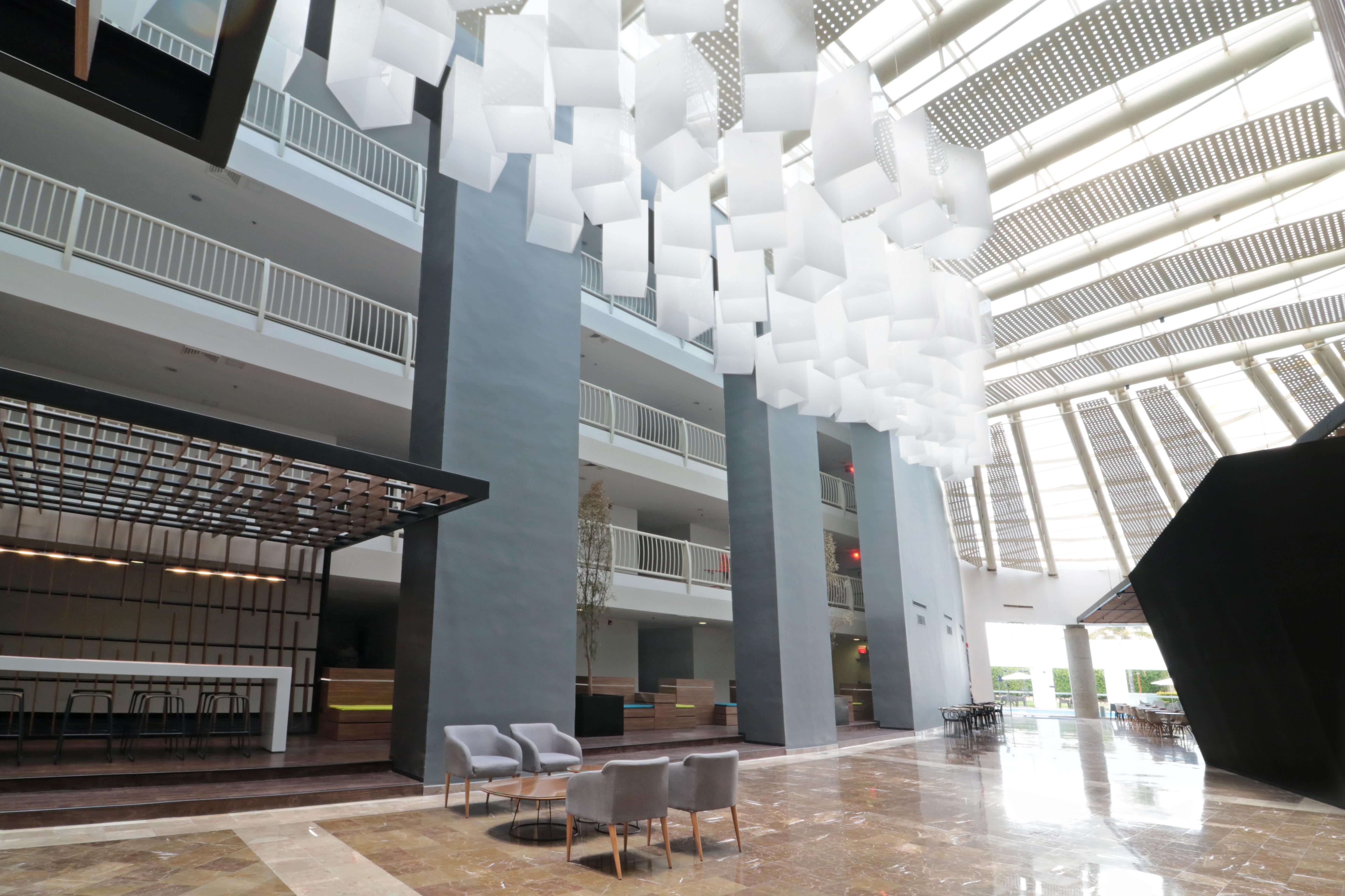 Express San Luis Potosí, An Ihg