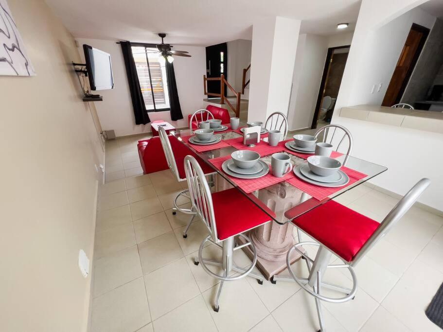 Casa De Lomas 3br - 2 Bathroom - Free Parking *