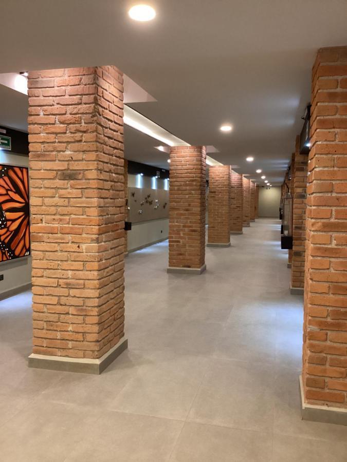 Hotel Esplendor By Wyndham Monarca 5*