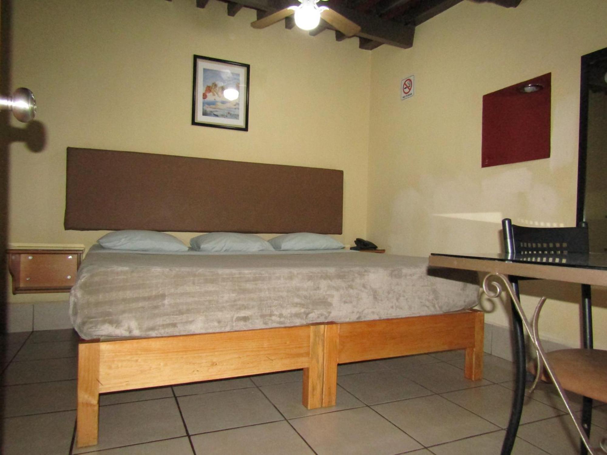 Hotel 1973