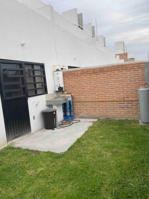 Comoda Casa Cerca De Soledad-aeropuerto Apartamento *