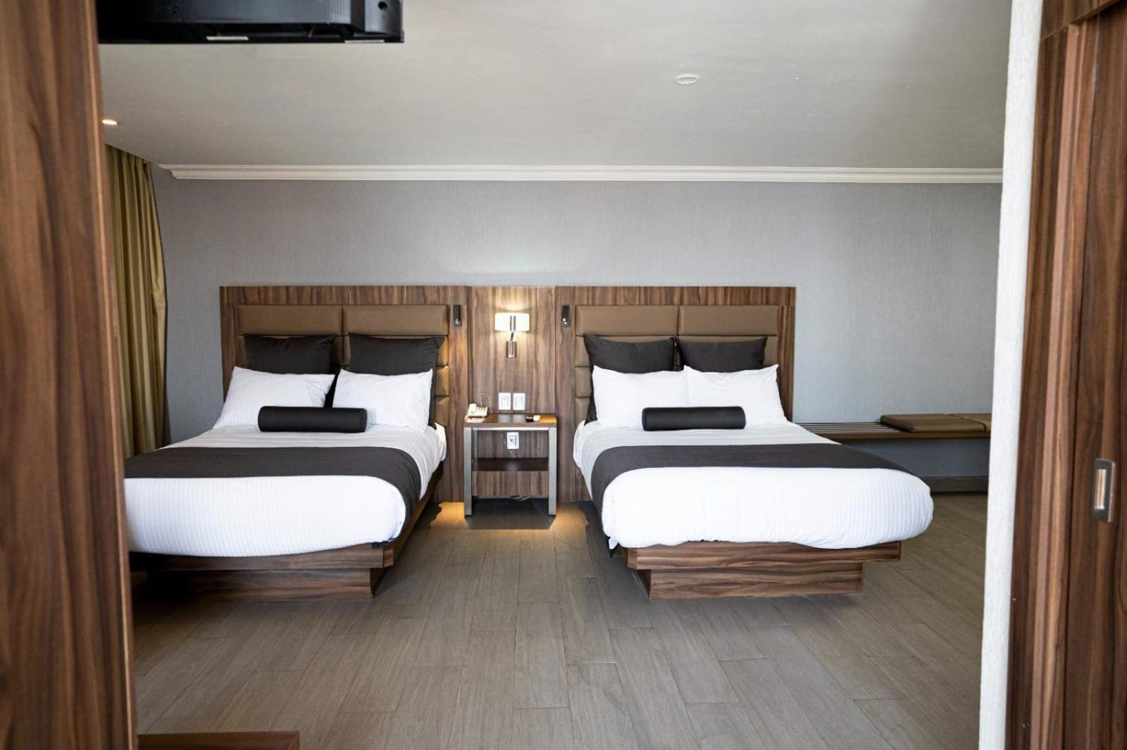 Panorama Hotel 4*