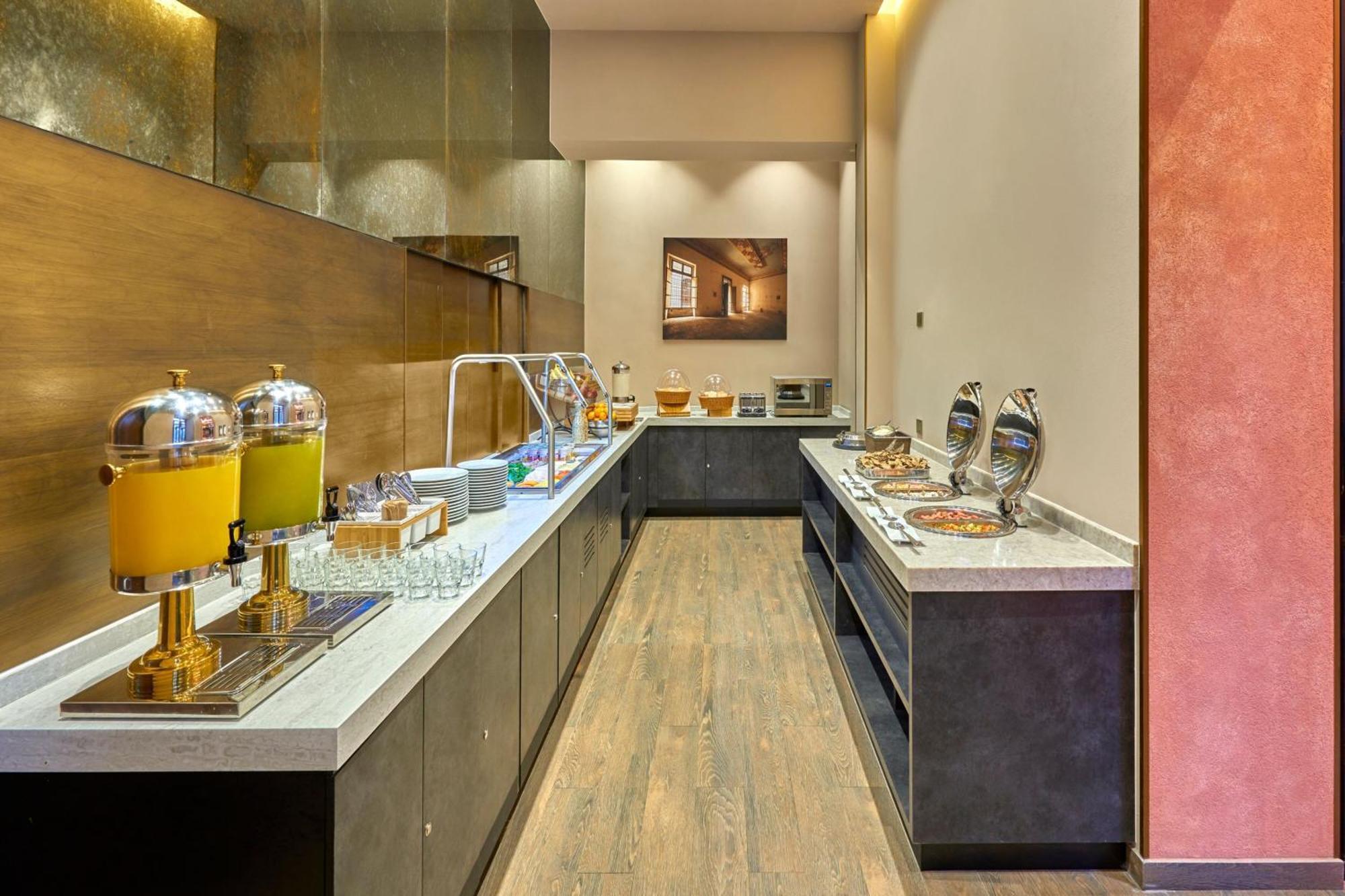 Hotel Centro By Marriott 4*