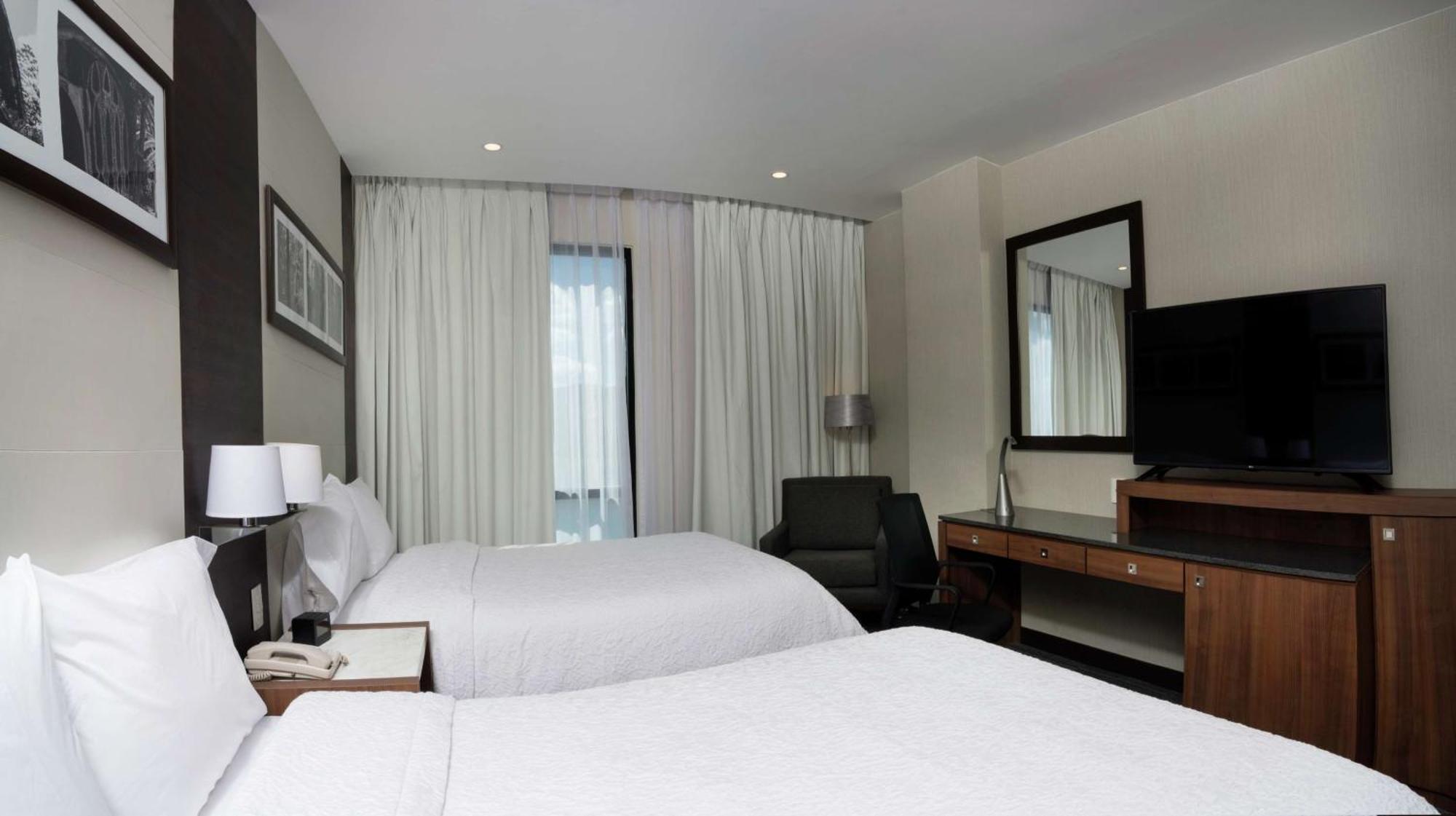 Hampton By Hilton 3*