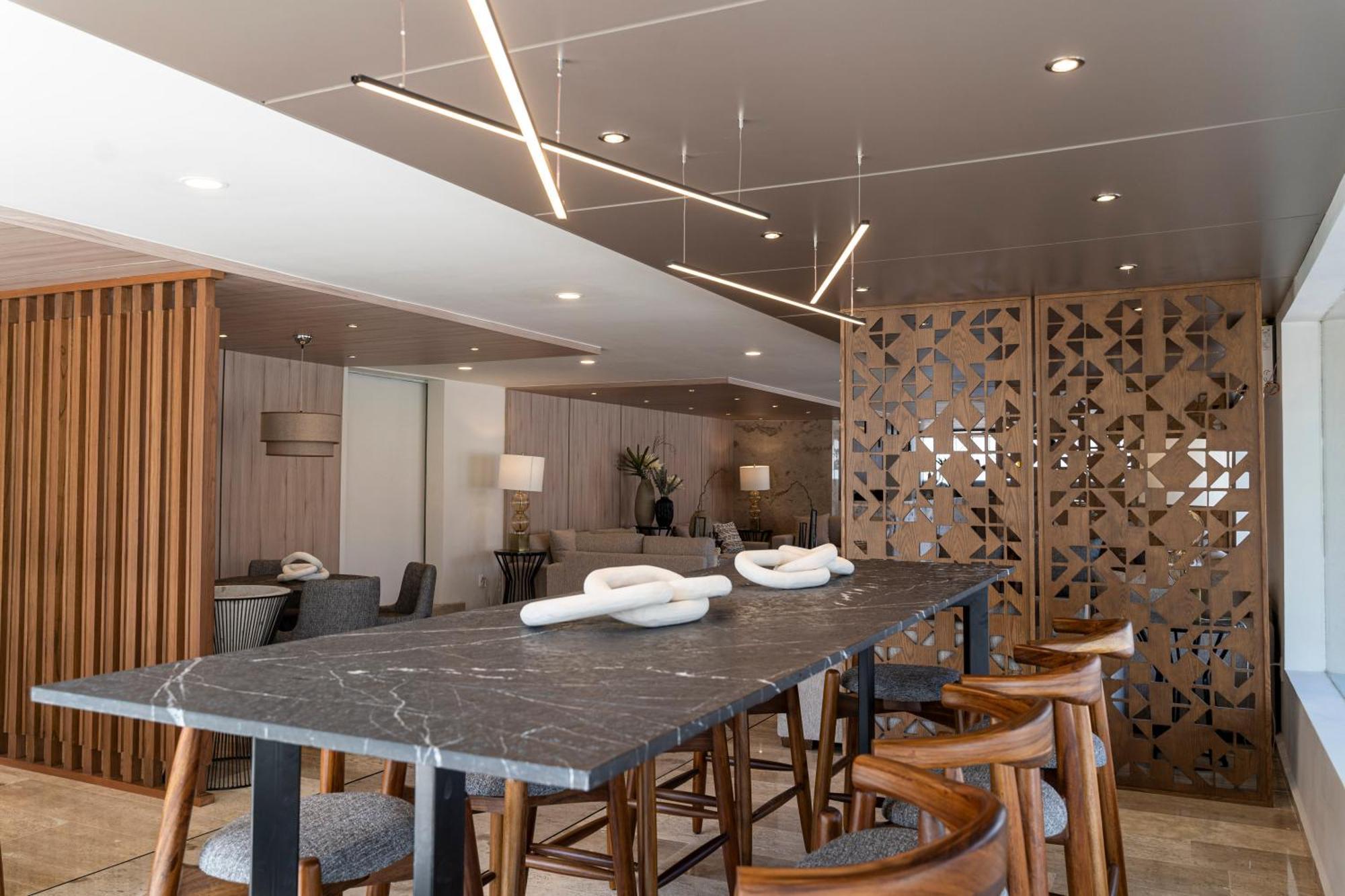 Hotel La Y 4*