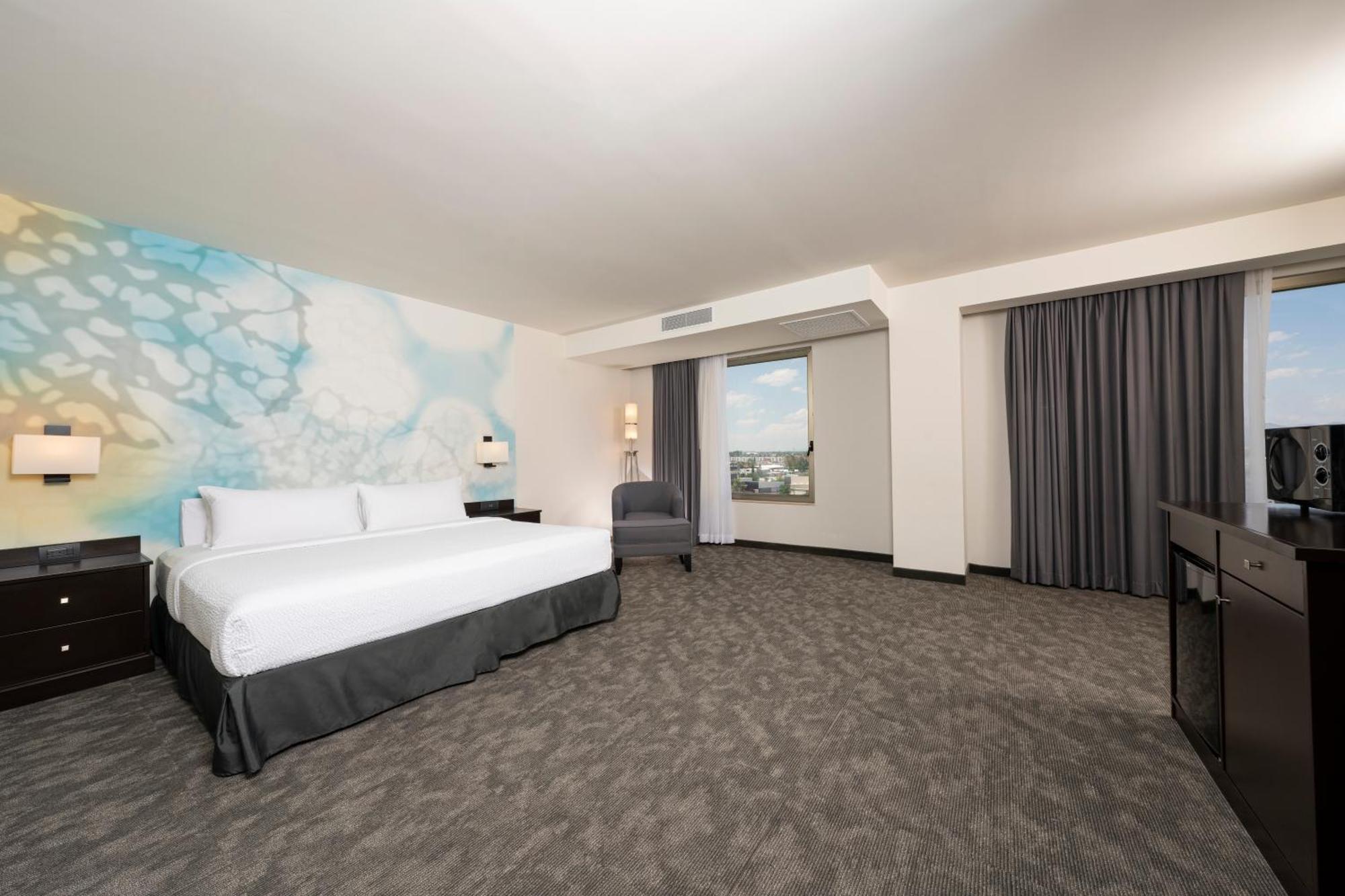 Courtyard By Marriott
