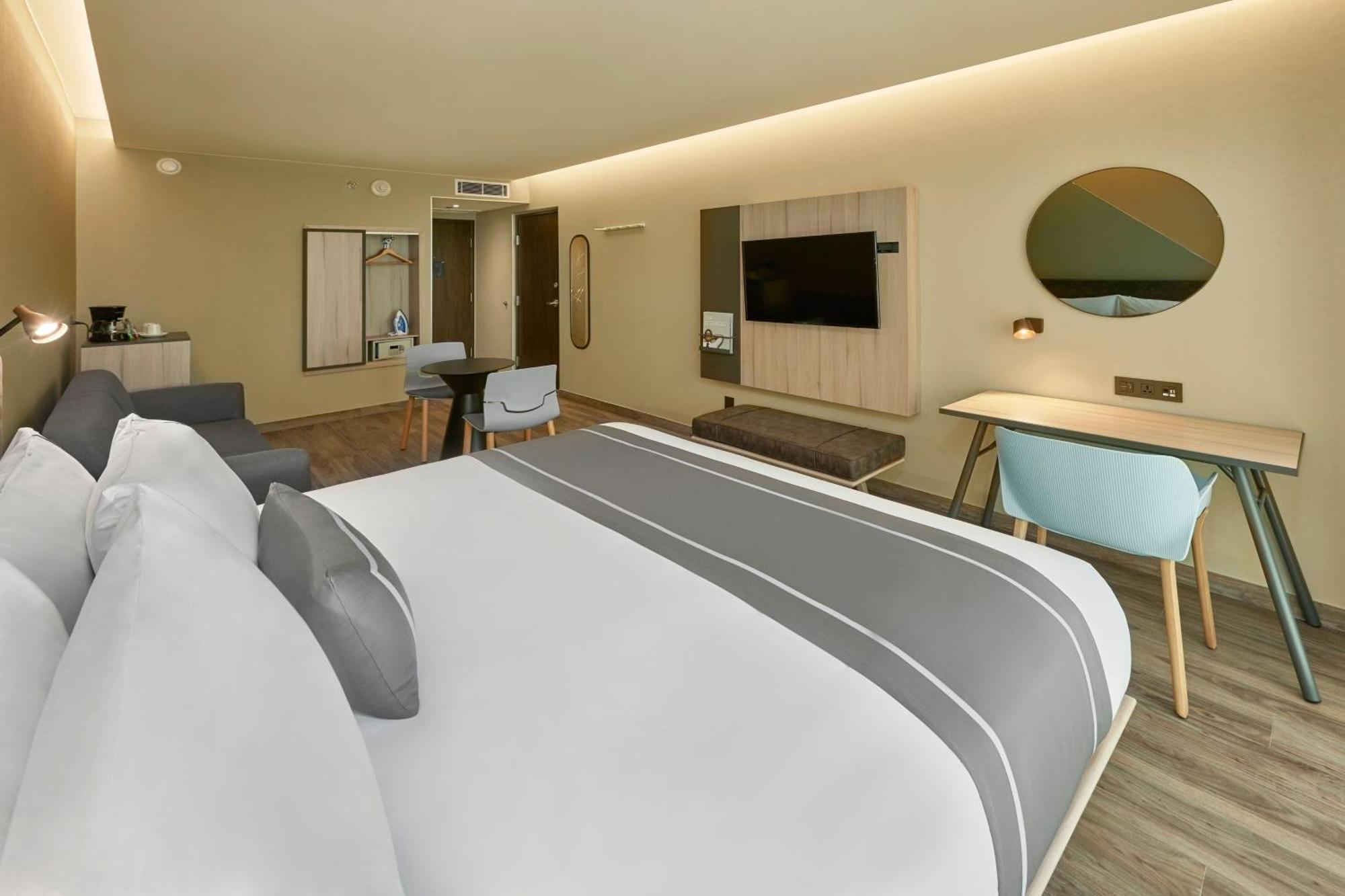 Hotel Express By Marriott 4*