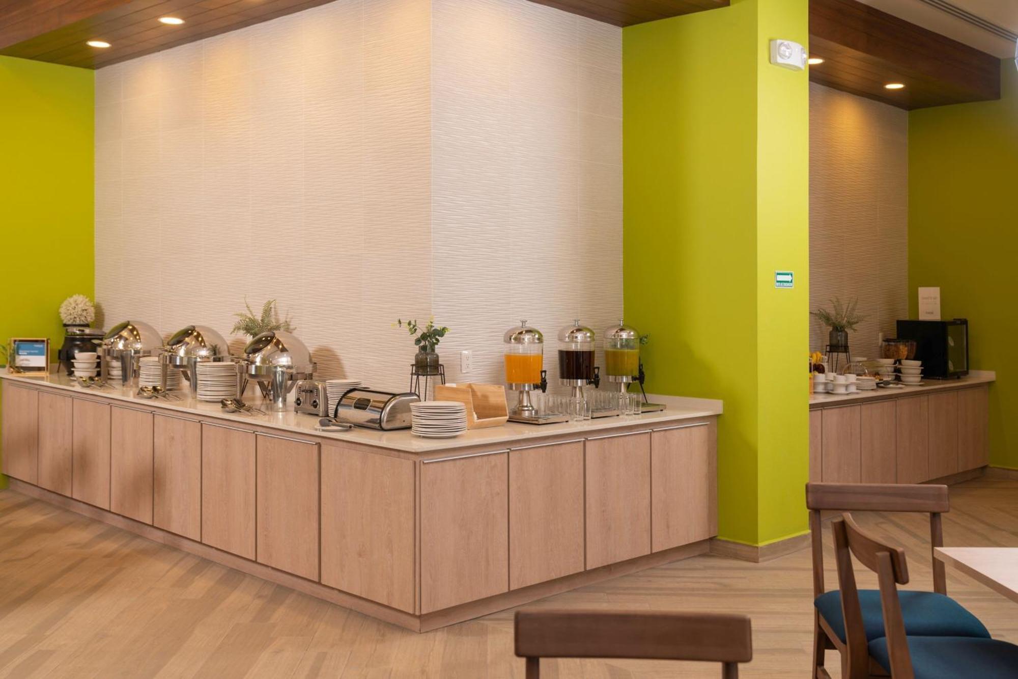 Hotel Fairfield By Marriott & 3*