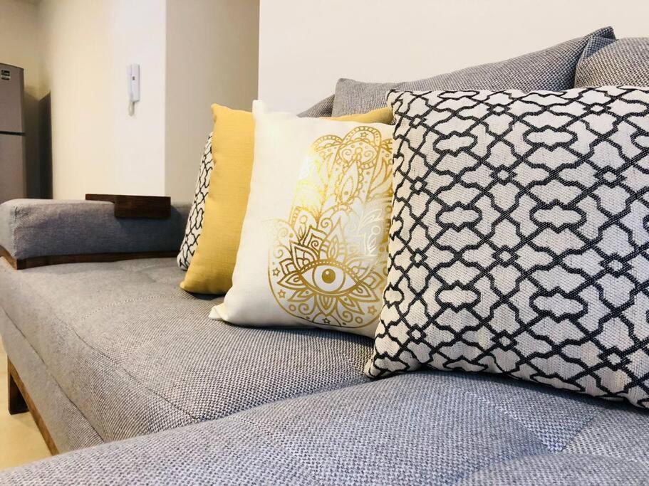 Apartamento Departamento Escontria A Unos Pasos De Av.carranza *