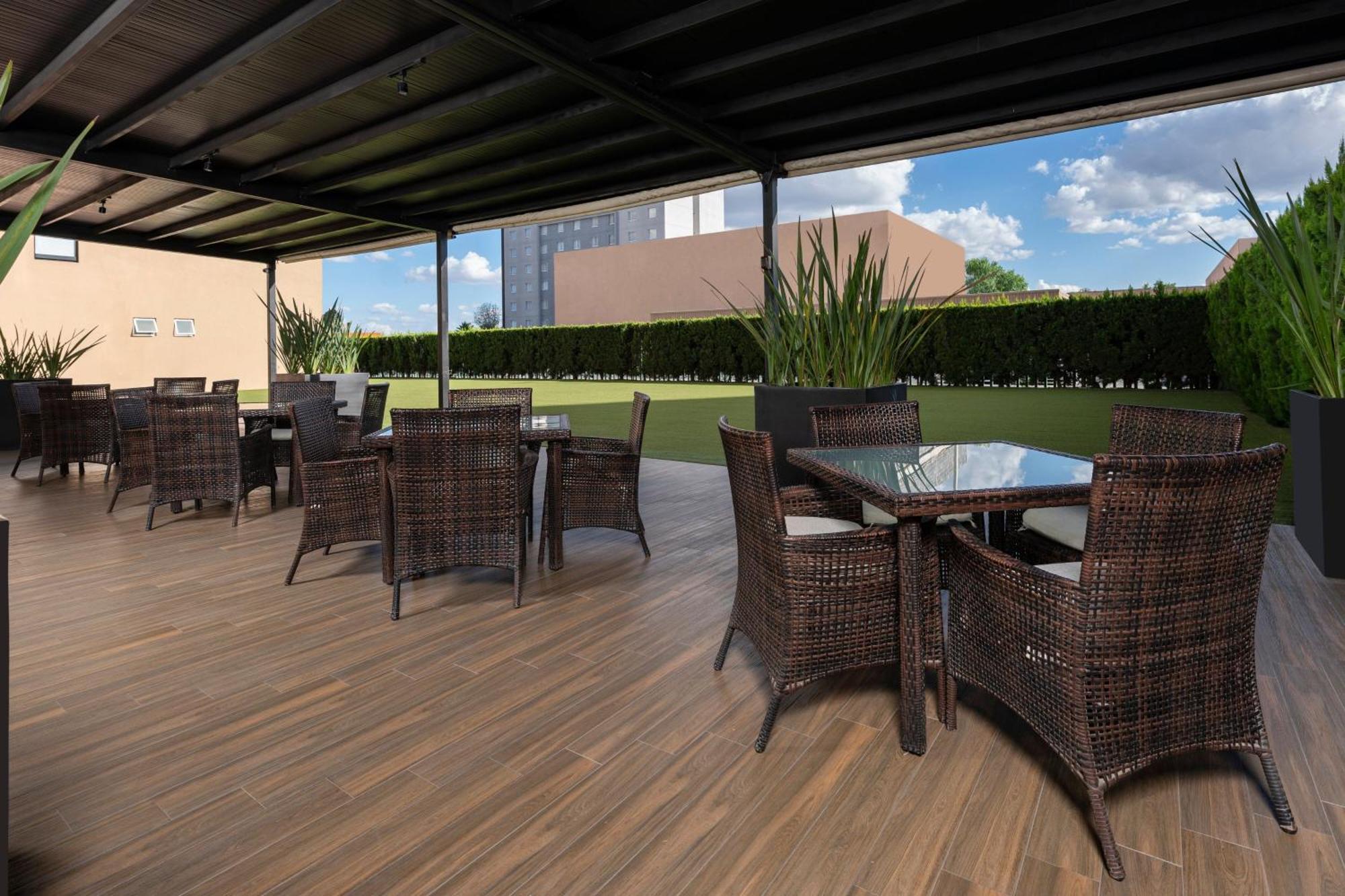 Hotel Courtyard By Marriott