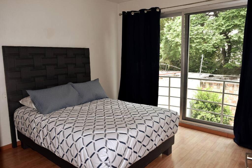 Valentin House, Very Spacious And Cozy.