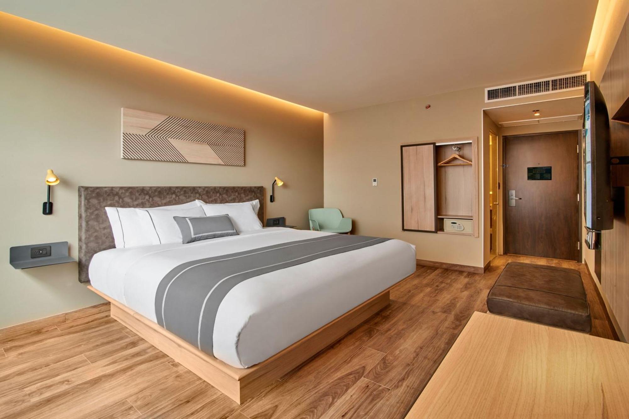 Express By Marriott Hotel 4*