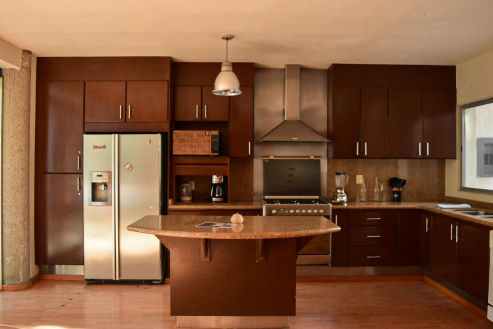 Valentin House, Very Spacious And Cozy.