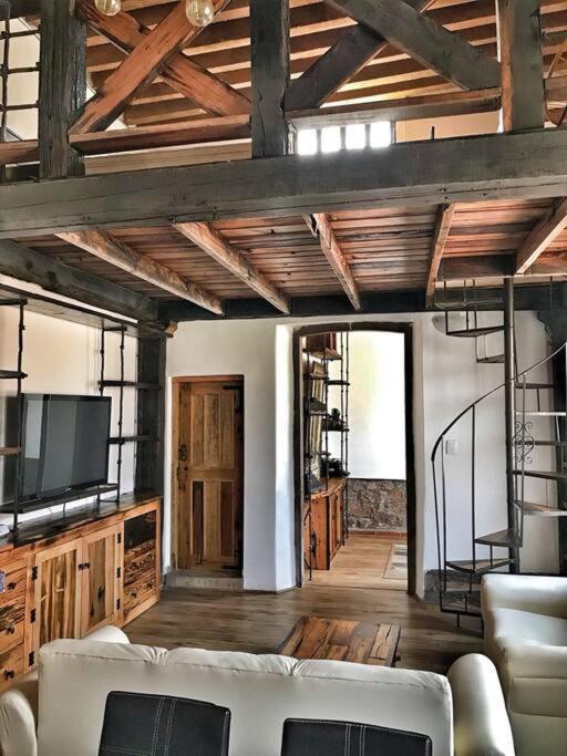Mexican Loft By La Casa Cosme In The Center