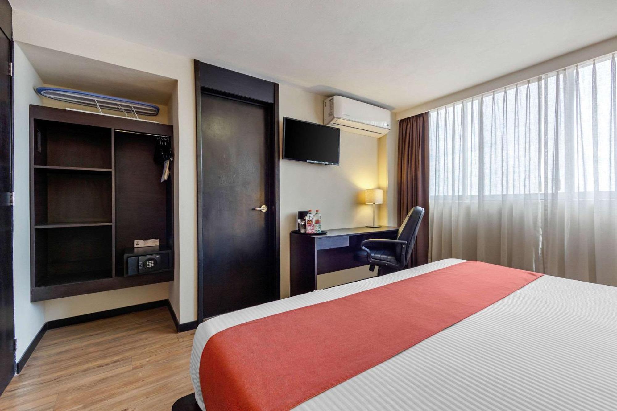 Comfort Hotel 3*