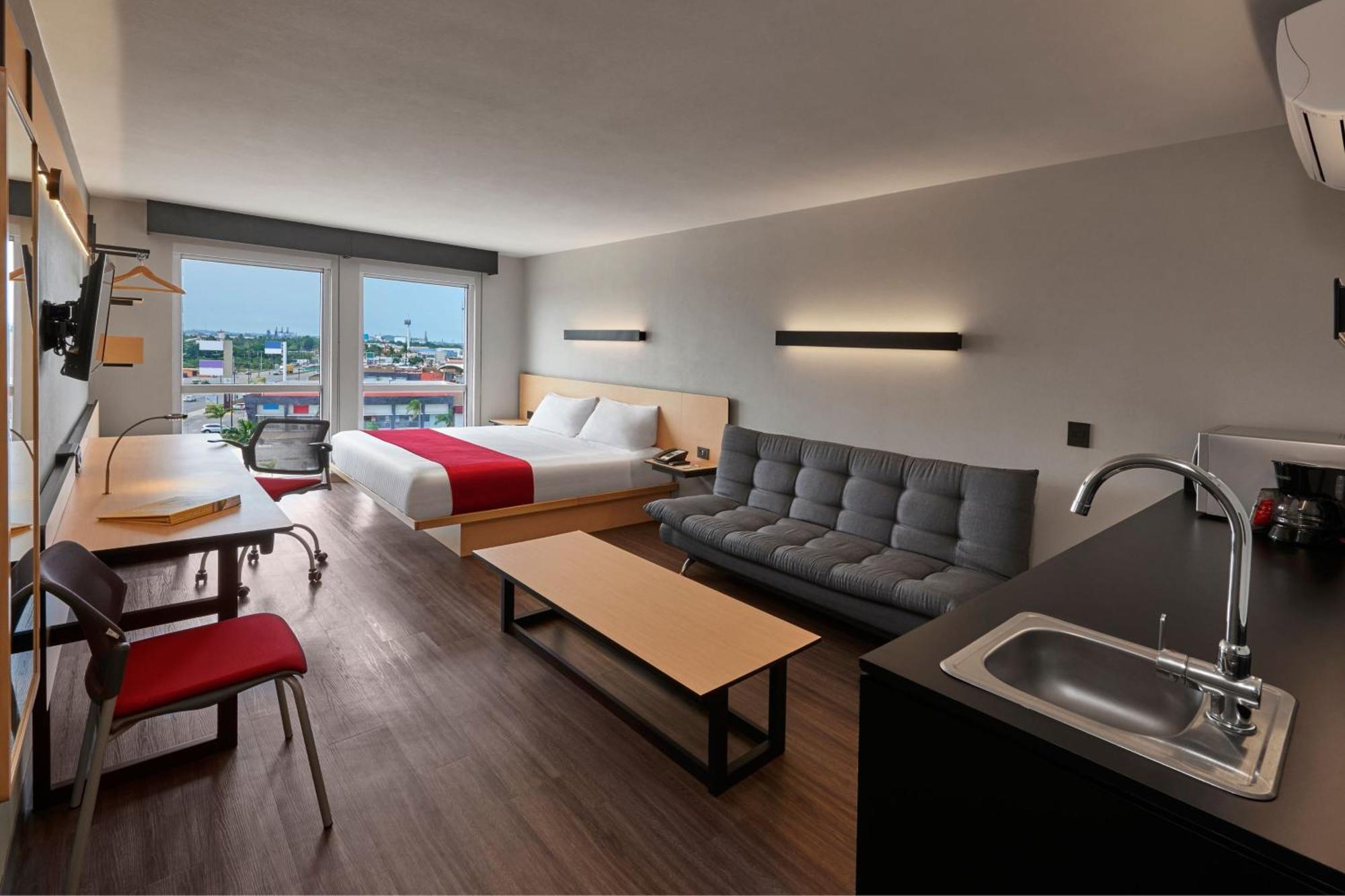 Express By Marriott Zona Universitaria Hotel 4*