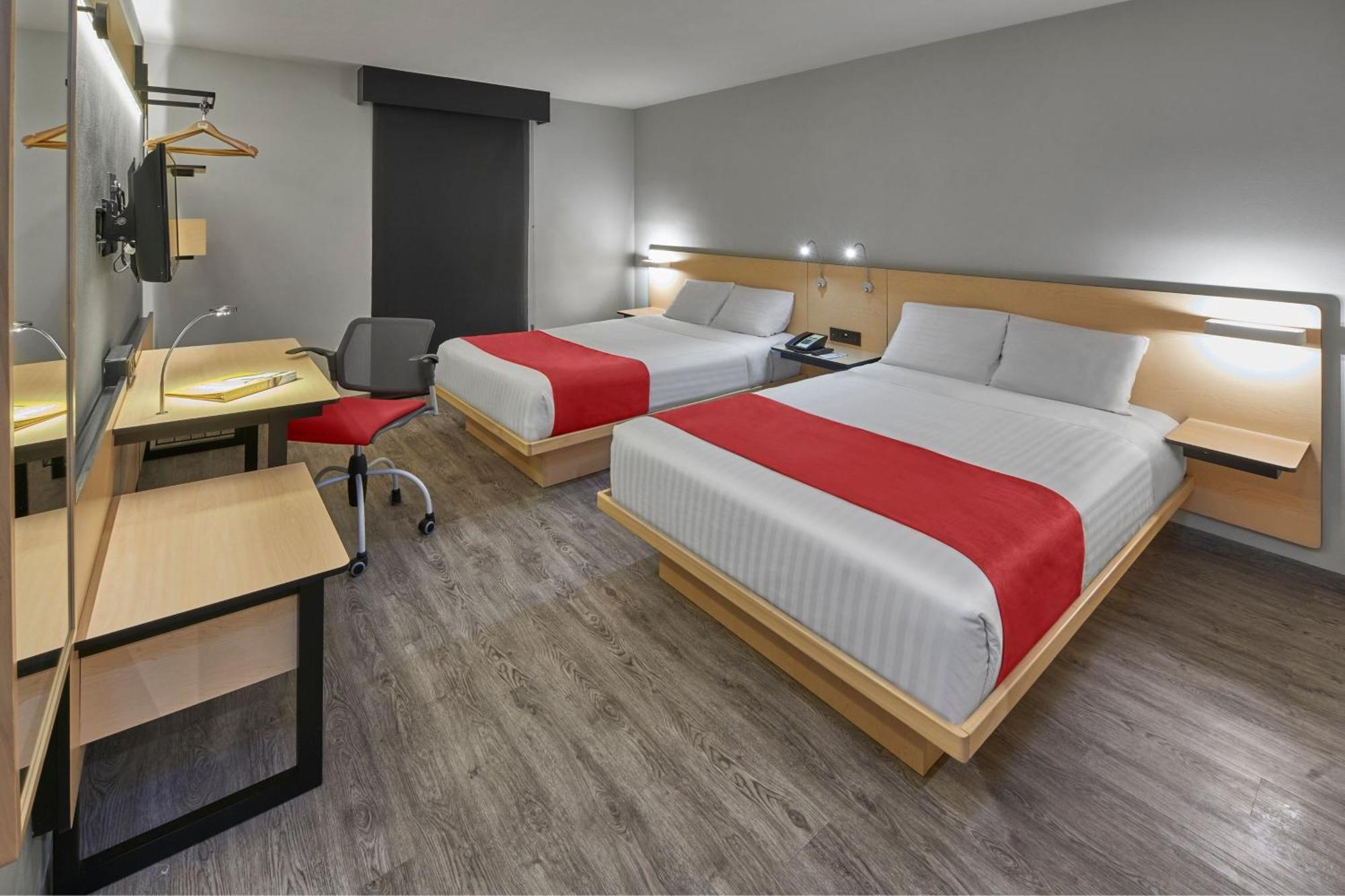 Express By Marriott Zona Universitaria Hotel 4*