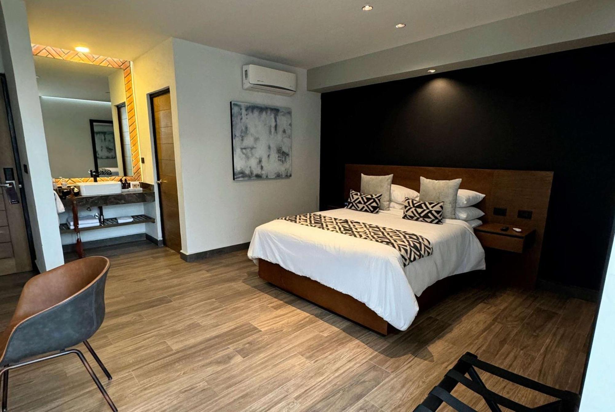 Esplendor By Wyndham Monarca Hotel