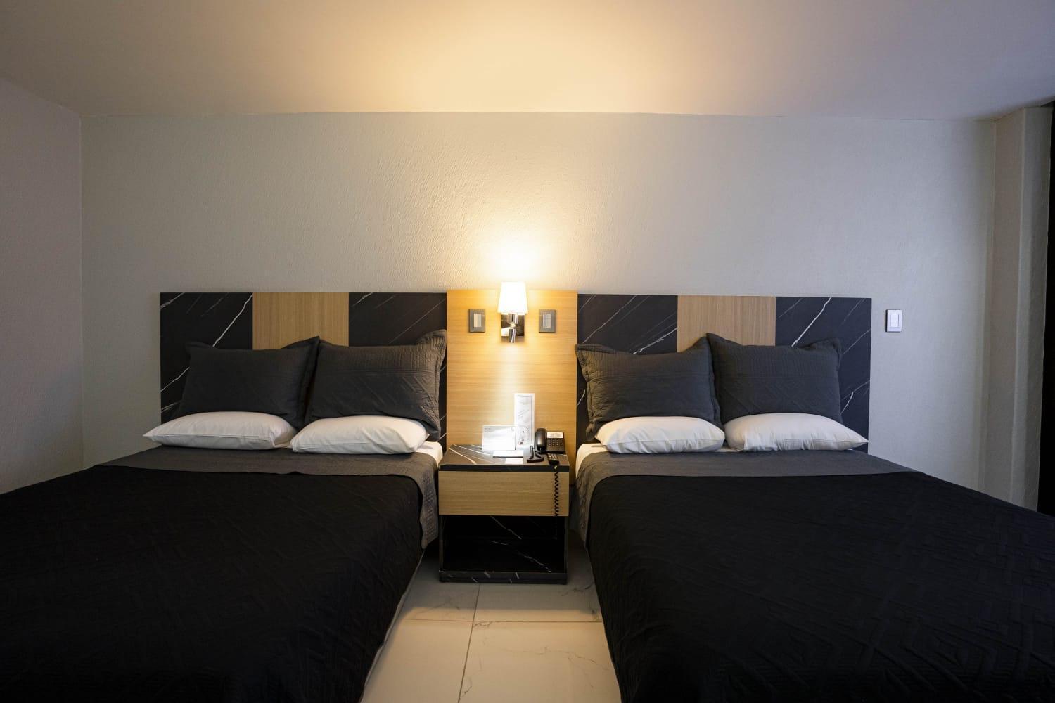 Hotel Real Plaza 4*