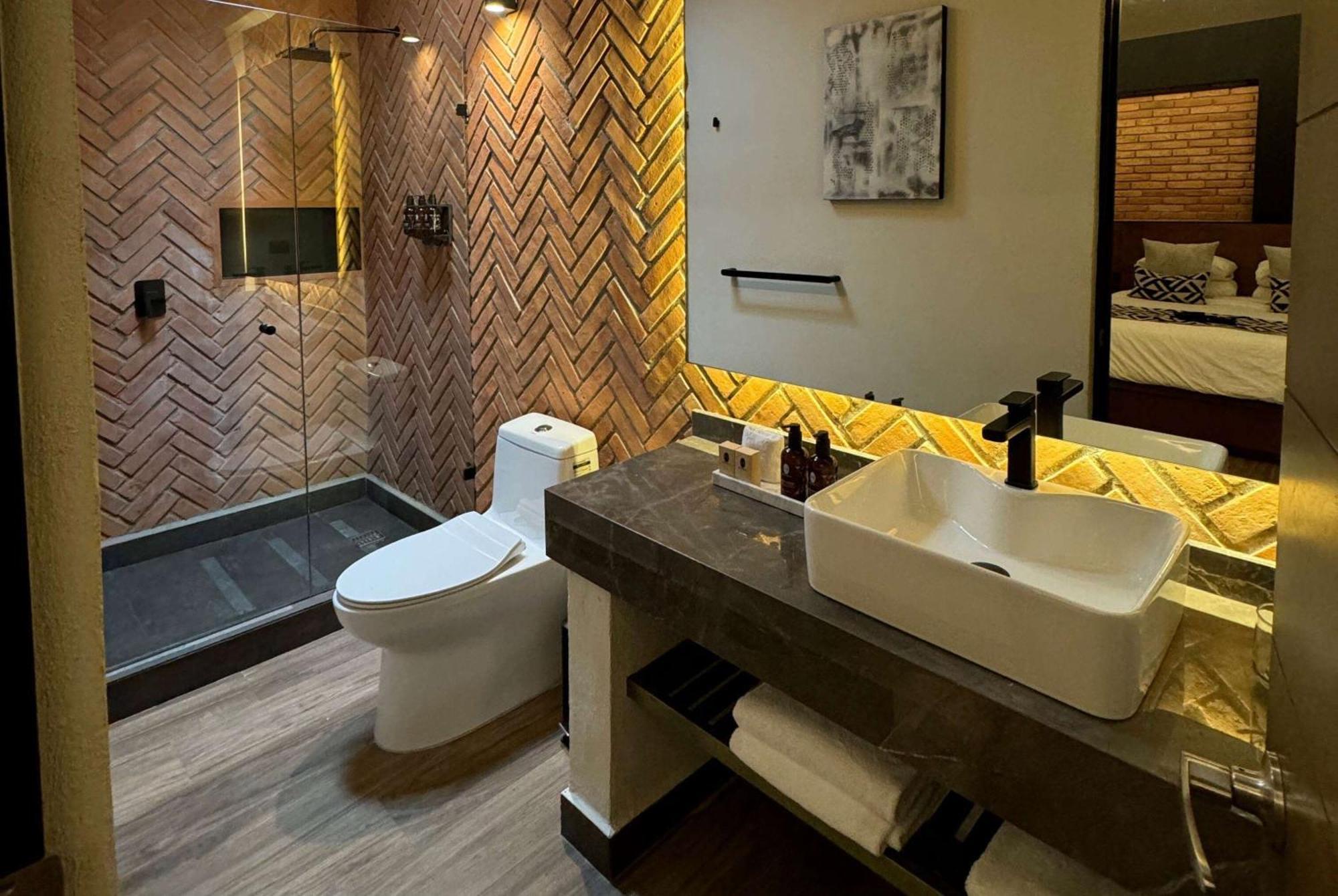 Hotel Esplendor By Wyndham Monarca