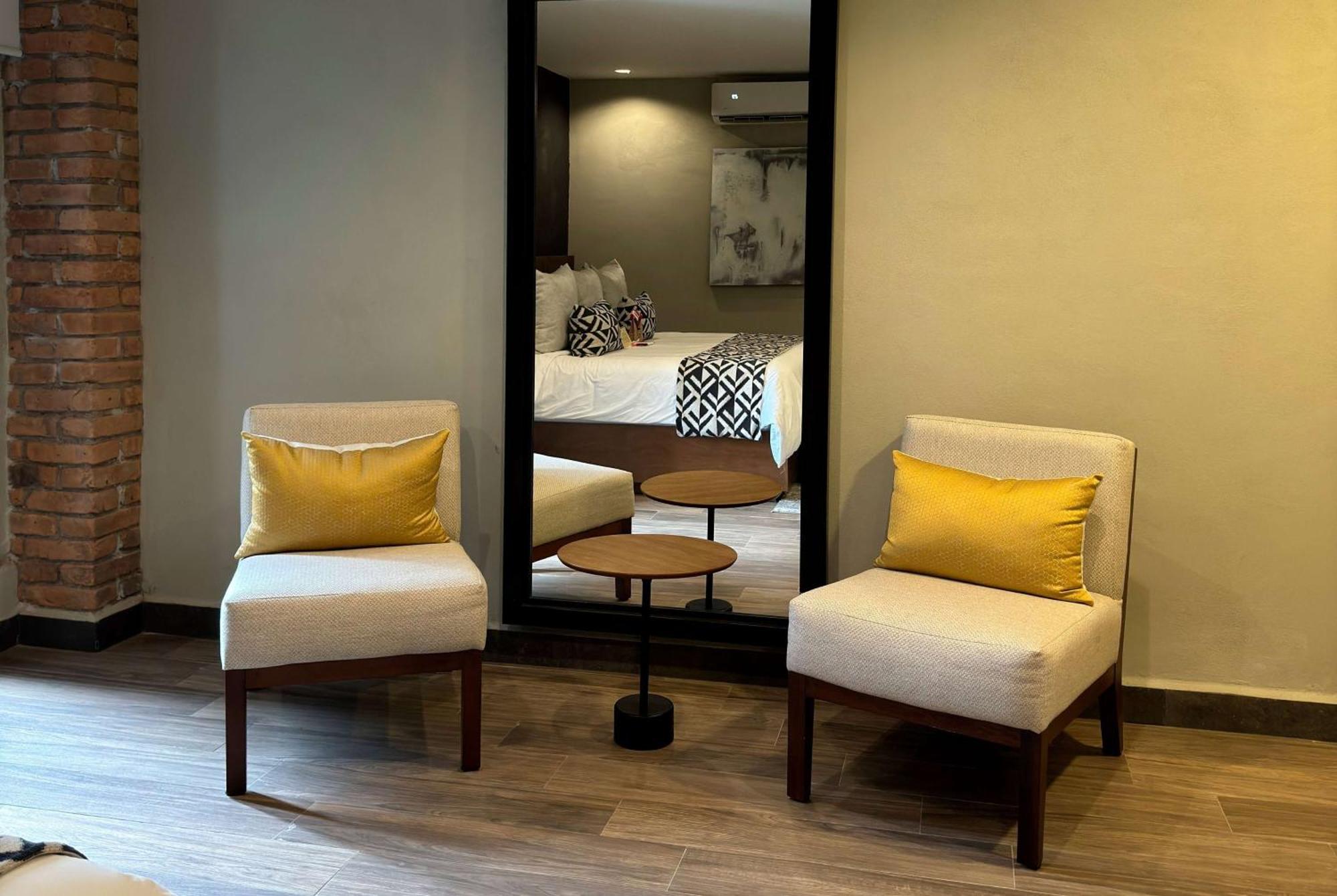 Esplendor By Wyndham Monarca Hotel