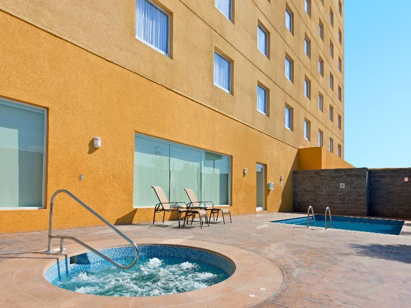 Hotel La Quinta by Wyndham San Luis Potosi 3*