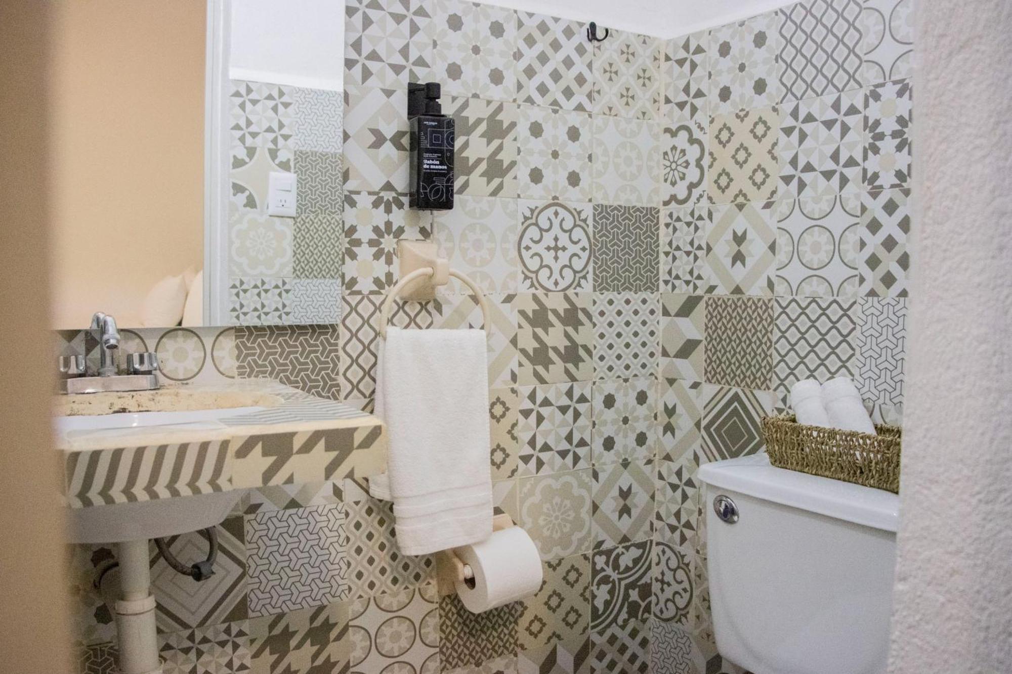 Collection O Patio Zaragoza Bed & Breakfast *