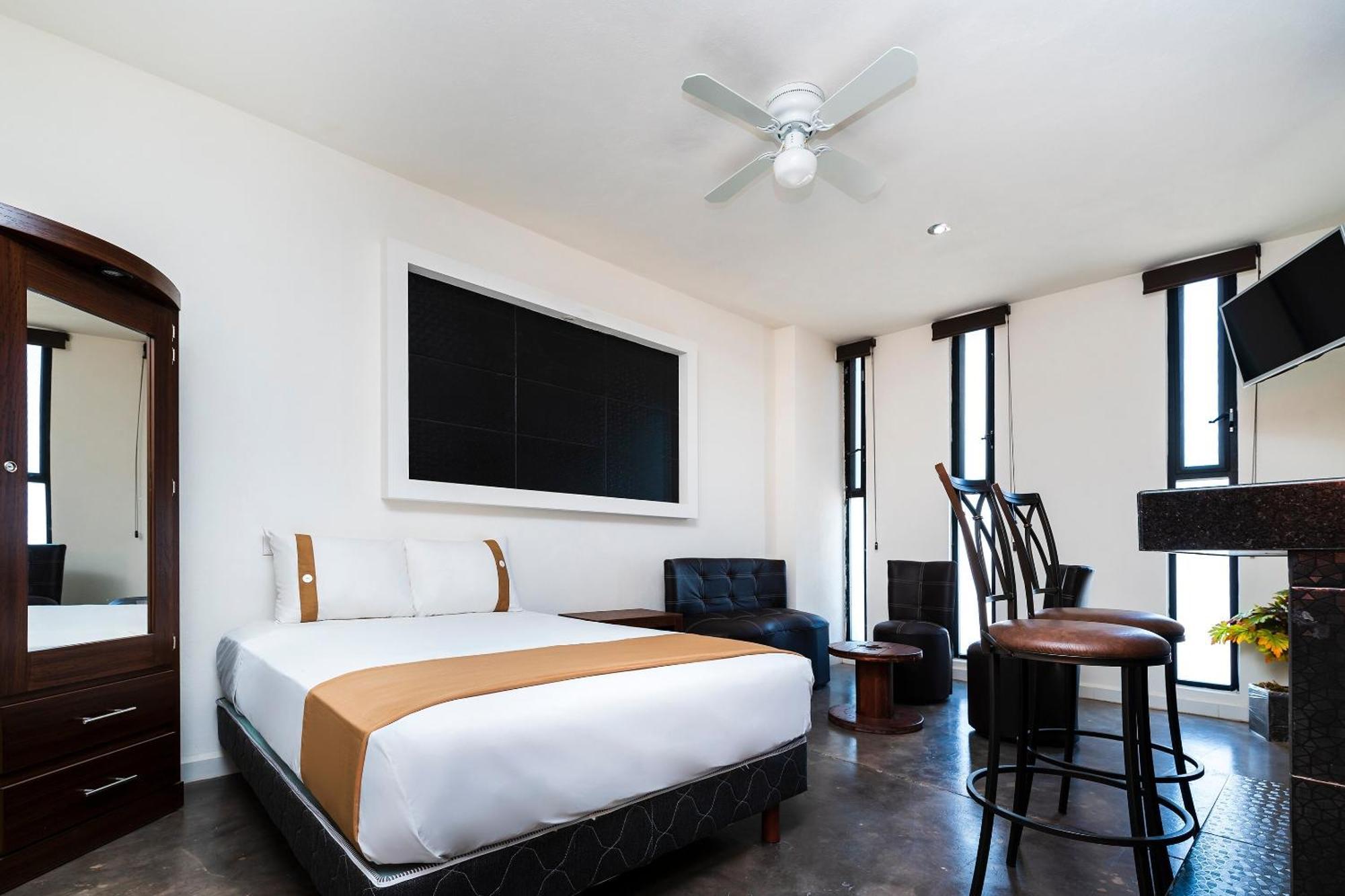 Capital O Joyma Suites, San Luis Hotel 3*