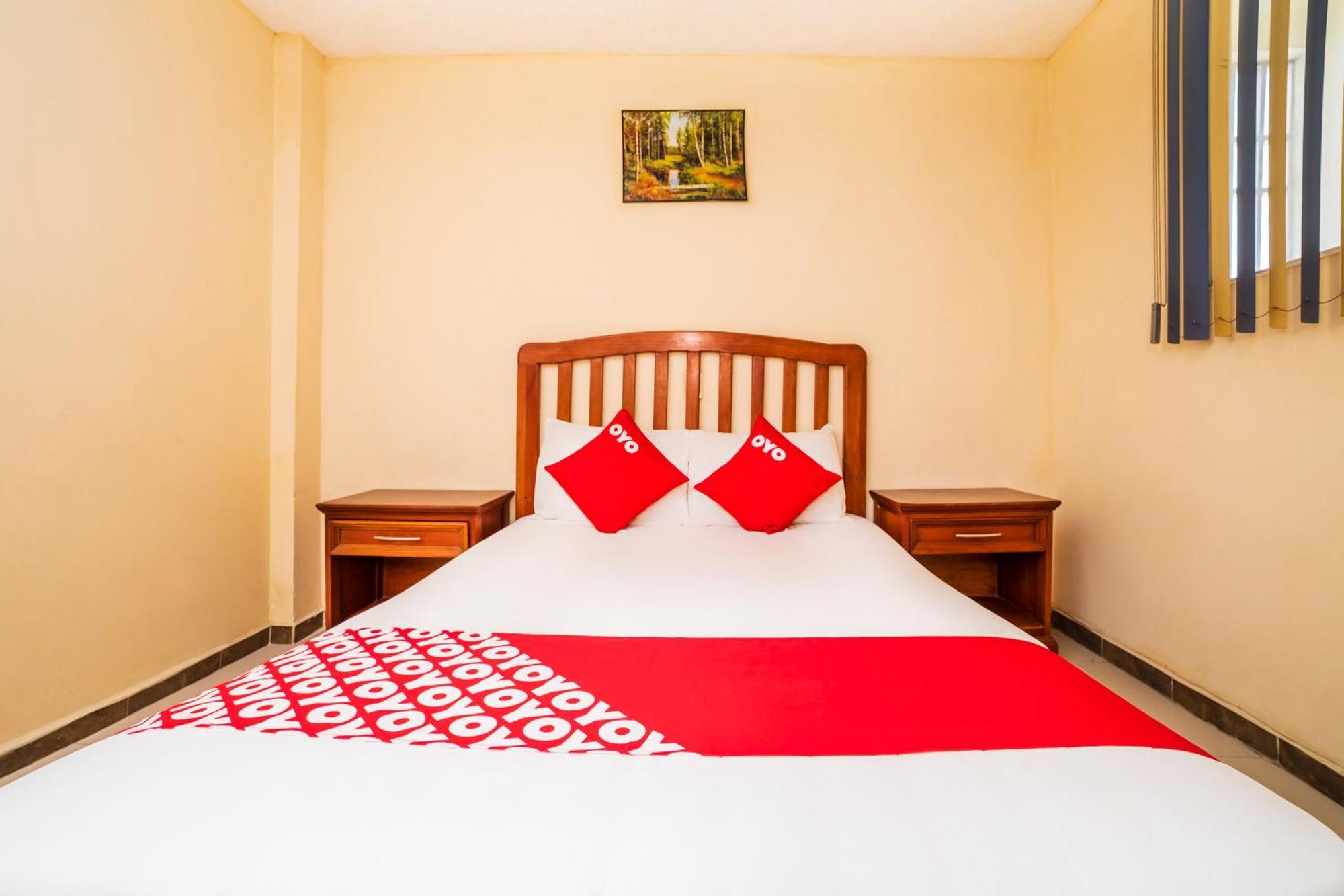 Oyo Bugambilia, Hotel 2*