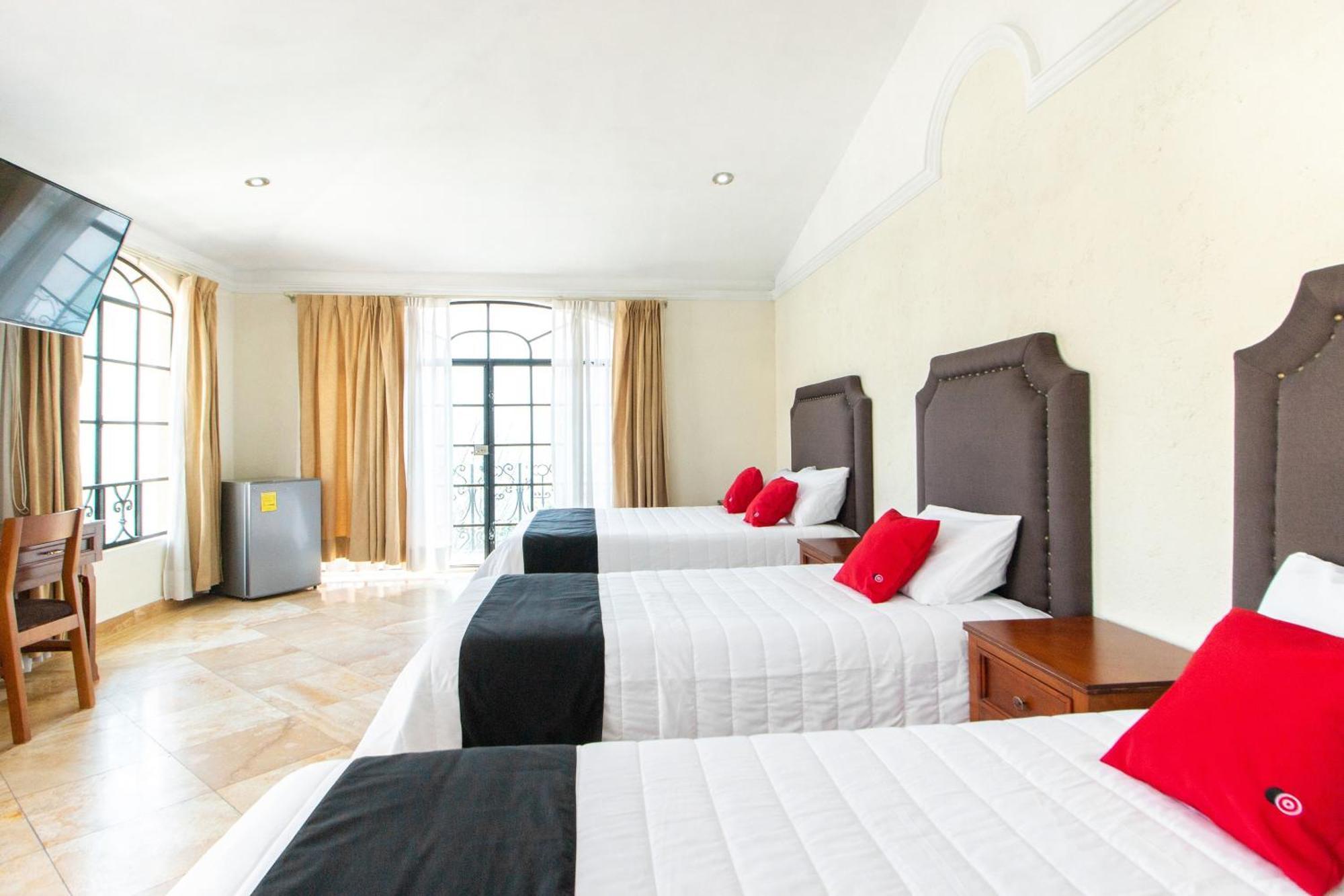 Hotel Capital O San Jose, 3*