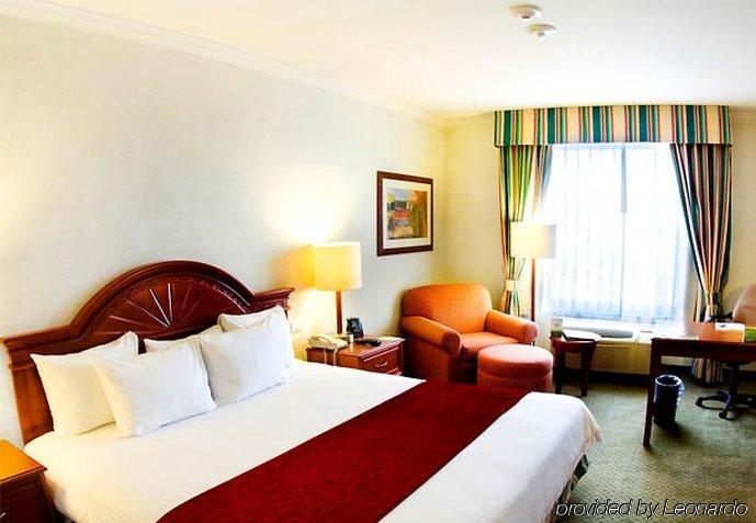 Courtyard By Marriott San Luis Potosí