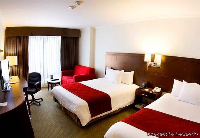 Courtyard By Marriott Hotel