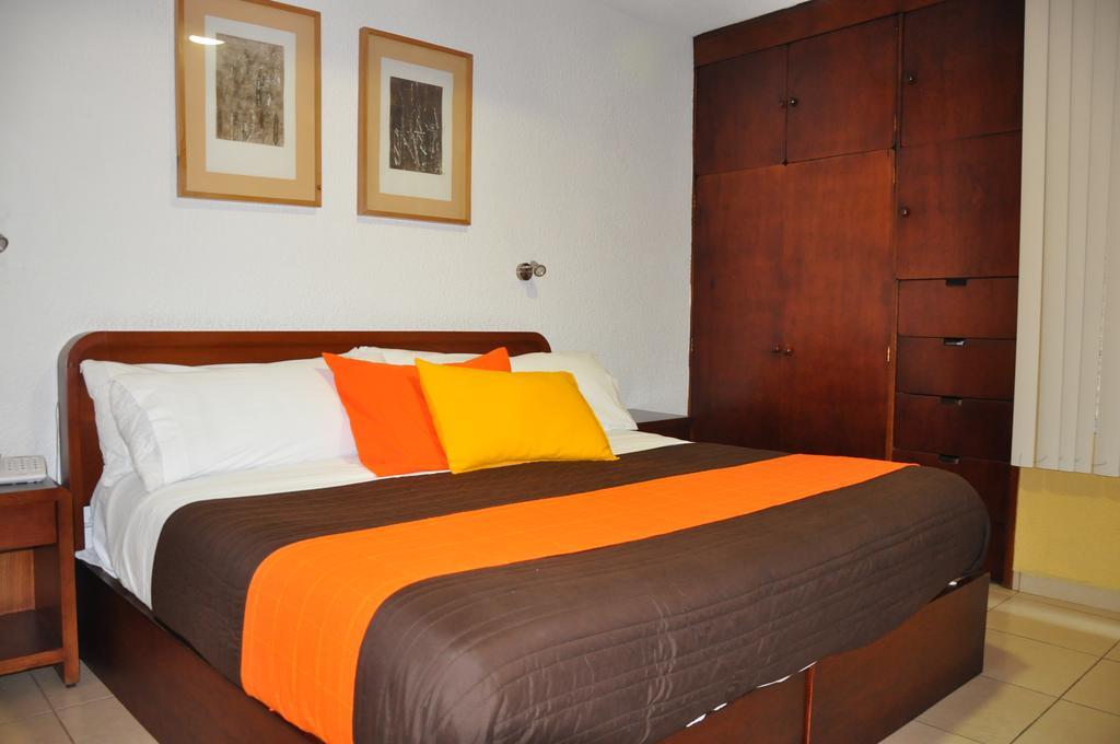 Santa Lucia Del Bosque 3*