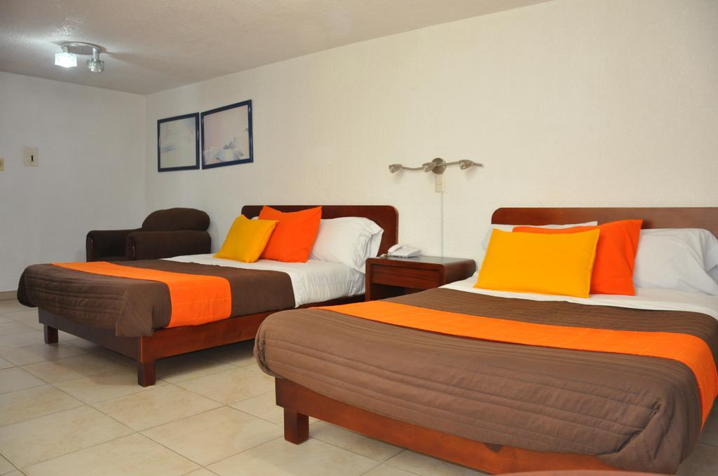 Santa Lucia Del Bosque Hotel