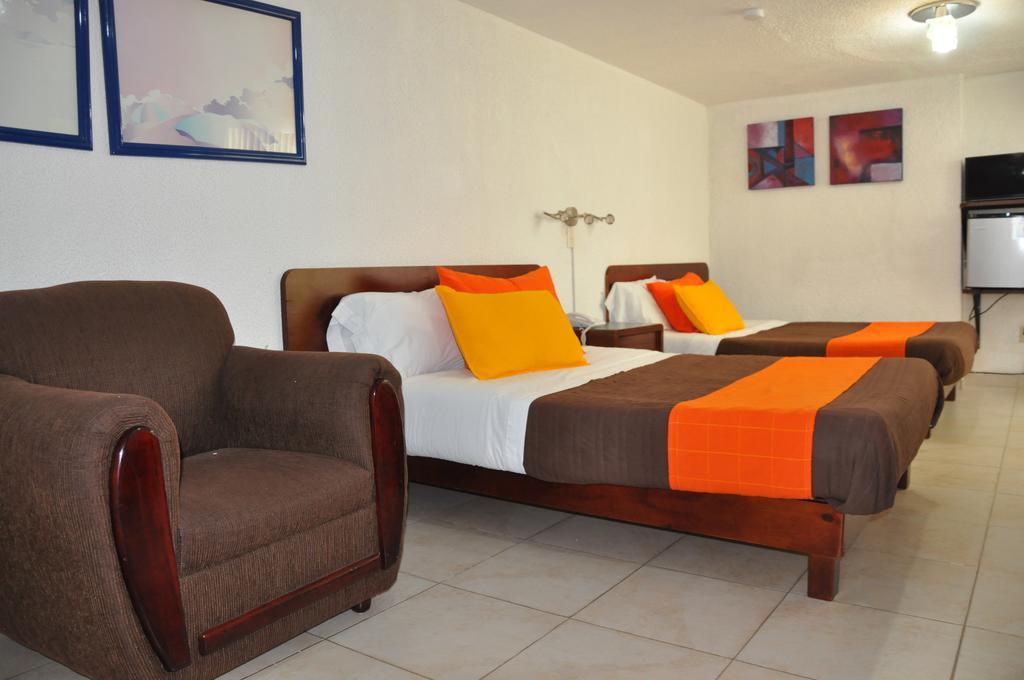 Santa Lucia Del Bosque Hotel 3*