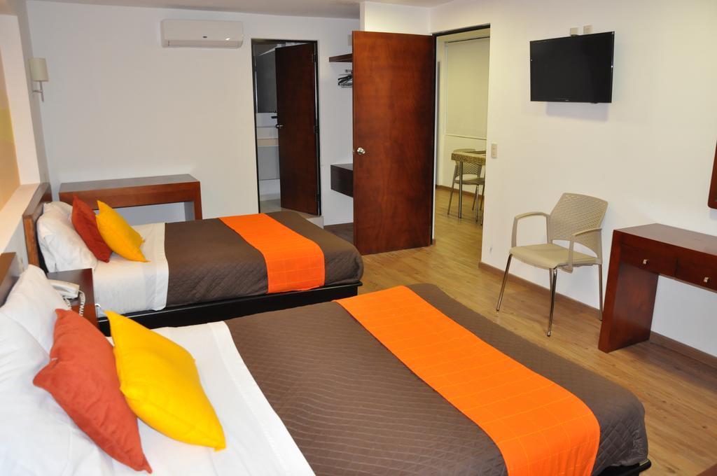 Santa Lucia Del Bosque Hotel 3*