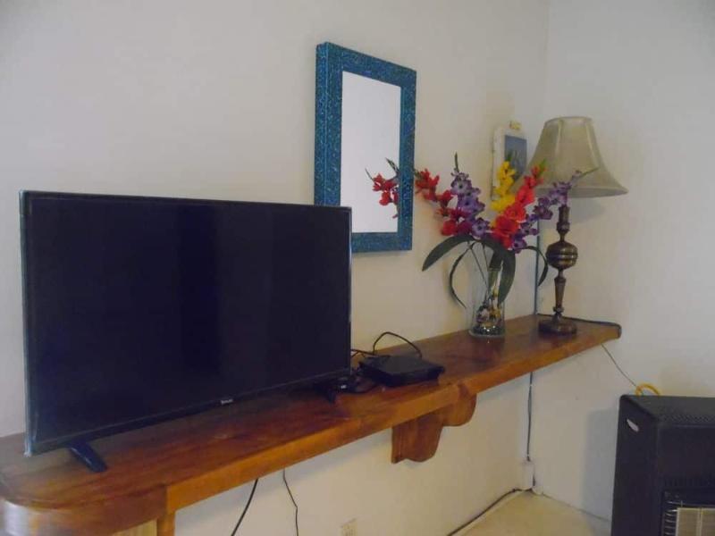 Hotel James 2*