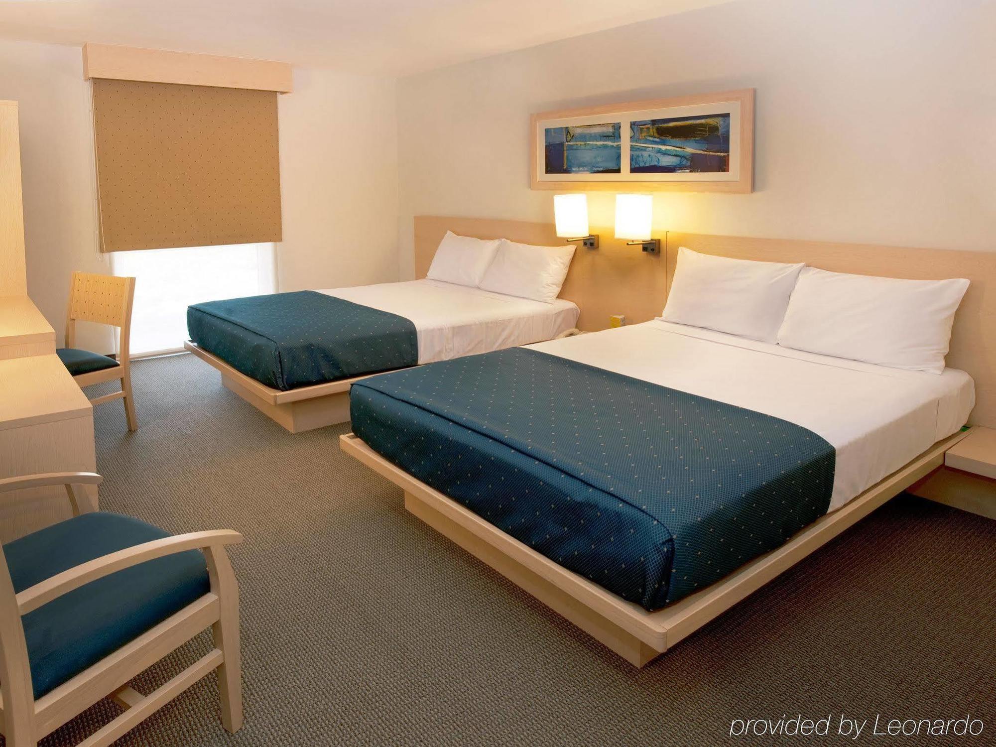 Express By Marriott Zona Universitaria Hotel