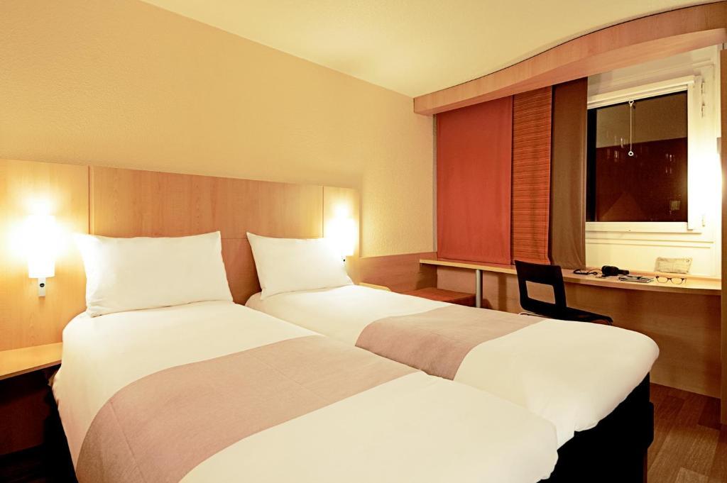 Ibis 3*
